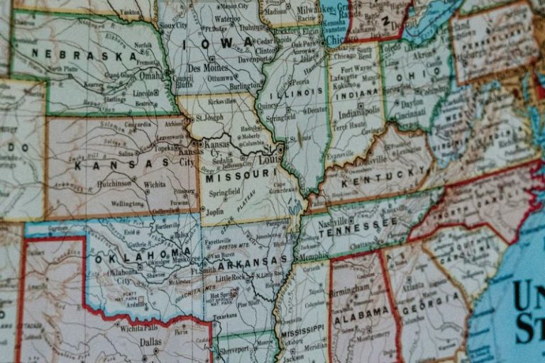 Crypto Market Recap: South Dakota Rejects Bitcoin Reserve Bill, Meme Coins Take A Hit