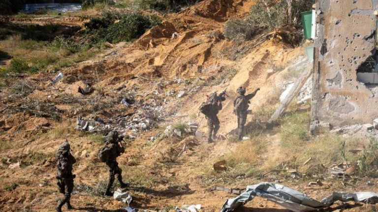 With Trump’s backing Israel pushes deeper into Gaza as pressure builds for hostage deal