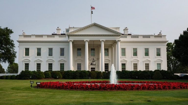White House reveals highest-paid staffers–and 8 taking no salaries